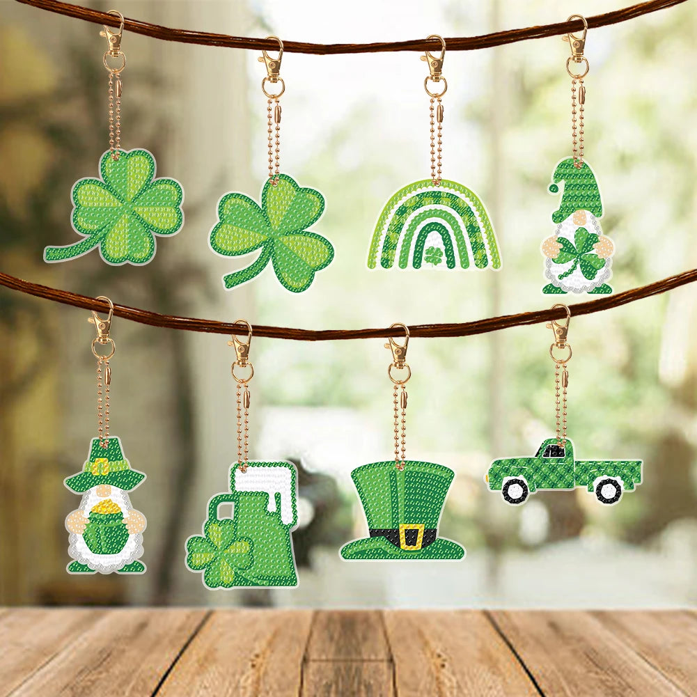 8 Pcs Full Drill Keyring Round Double Sided Diamond Art Keyring Shamrock St. Patricks Day for Birthday Crafting Home Party Decor