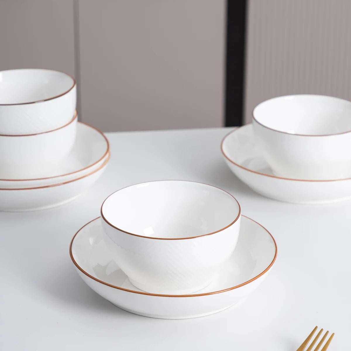 8 Pieces Porcelain Home Tableware Set Elegant Ceramic Bowl and Plate Set Premium Household Kitchen Stoneware Christmas Gift