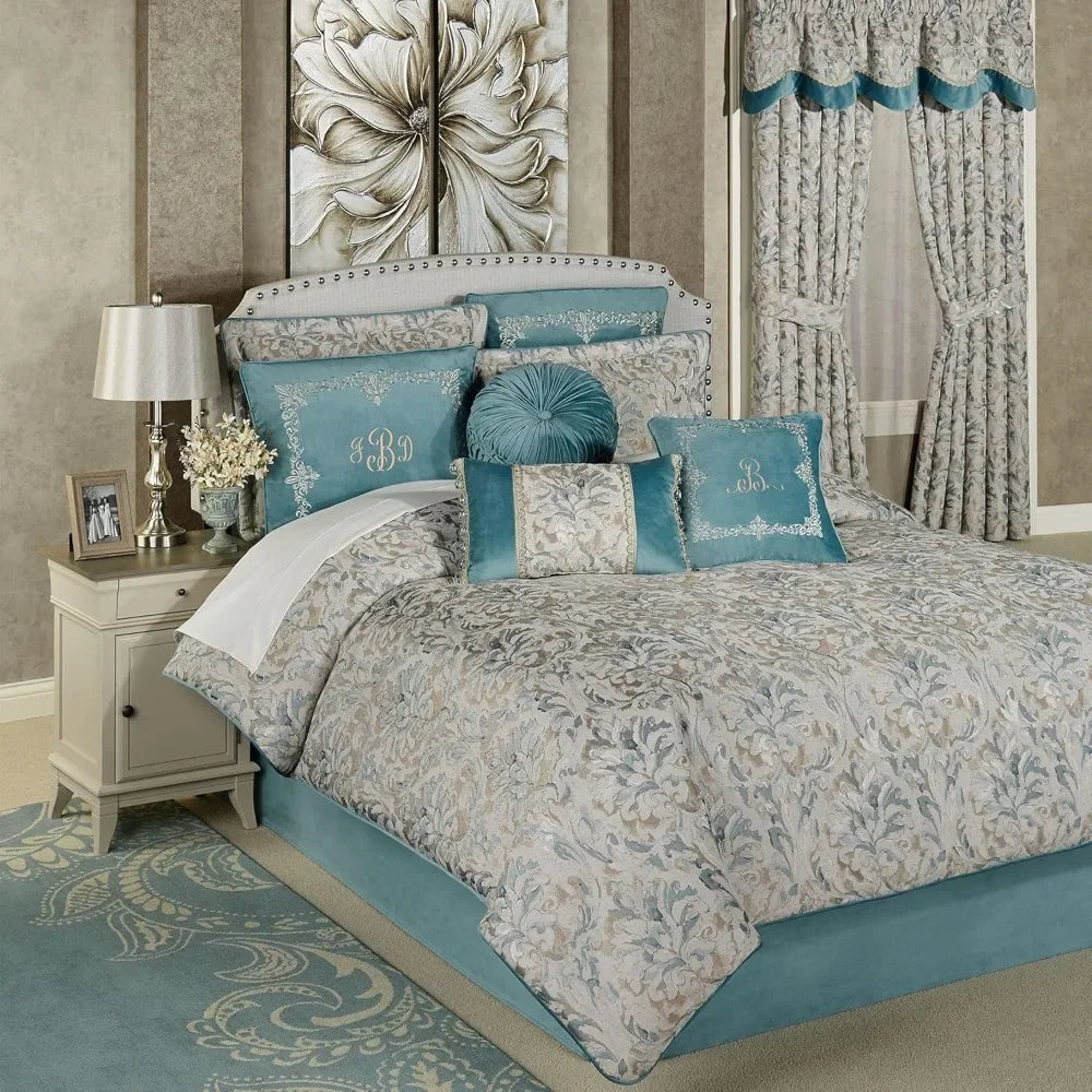 Traditional Woven Jacquard Lansbury Pale Teal Comforter Set Queen -